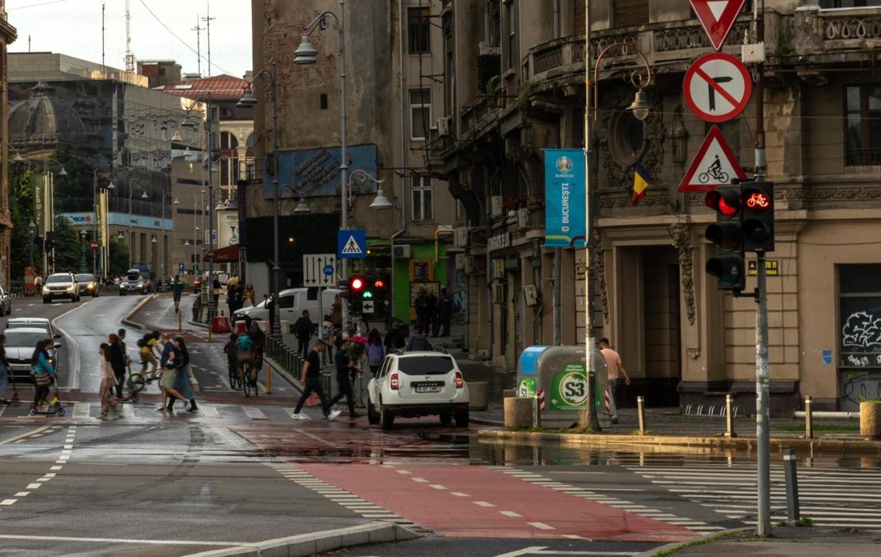 Live Bucharest Lägenhet Exteriör bild